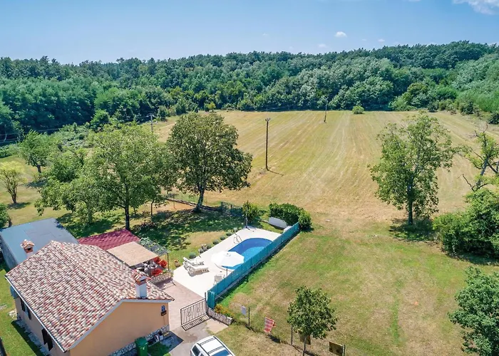 Feriehus Holiday Home Cere Cere *