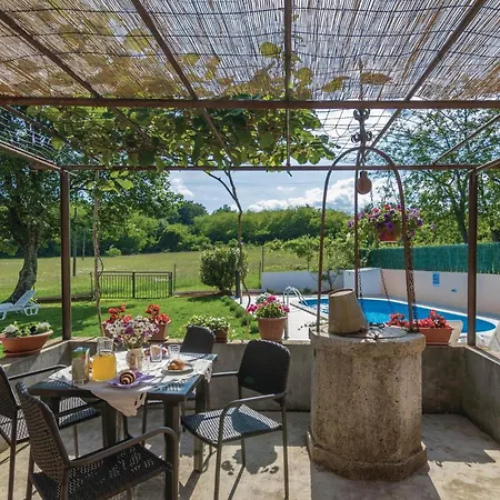 Lovely In Cere With Outdoor Swimming Pool * Santalezi
