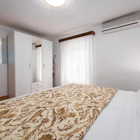 Lovely In Cere With Outdoor Swimming Pool Holiday home