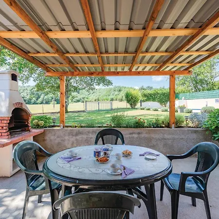 Holiday home Lovely In Cere With Outdoor Swimming Pool *